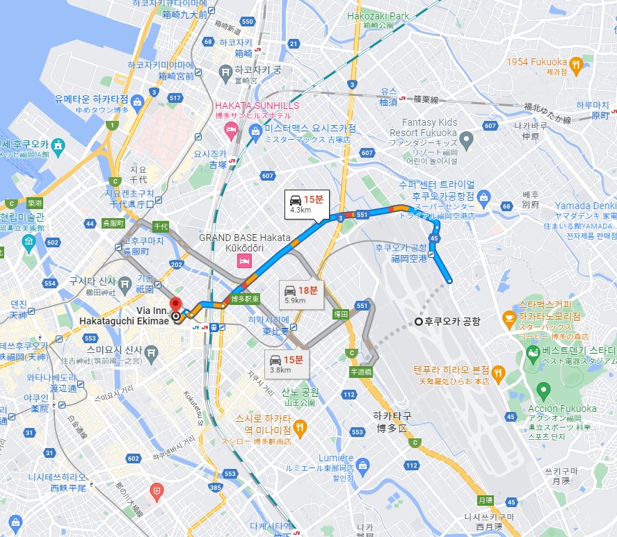  후쿠오카 공항 국제선 및 국내선에서 시내버스를 이용하여 하카타역(博多駅)까지 약 15~20분 소요